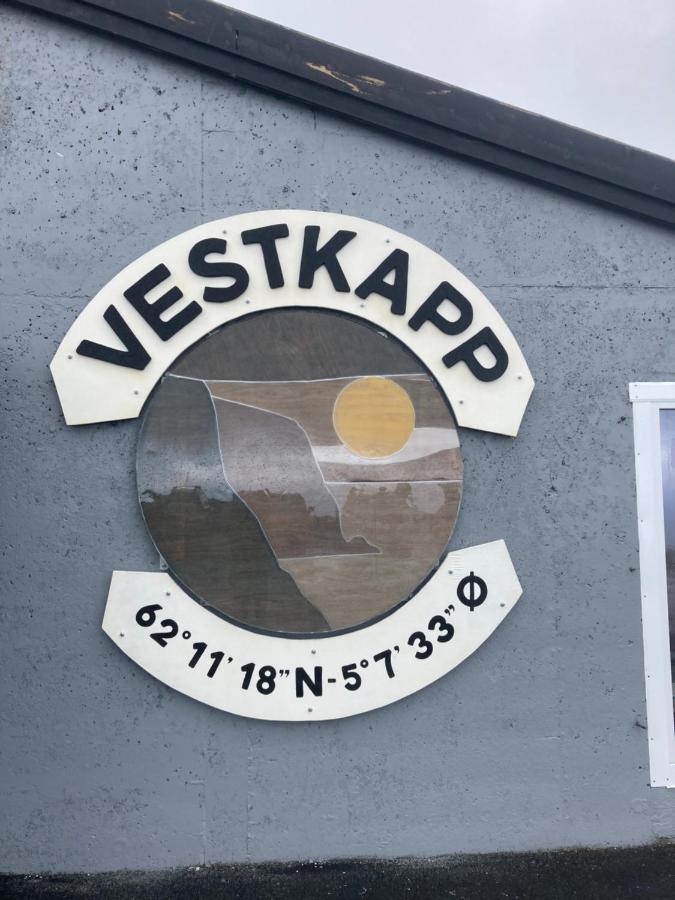 Bed and Breakfast Line Pa Hauane1 Volda Exterior foto