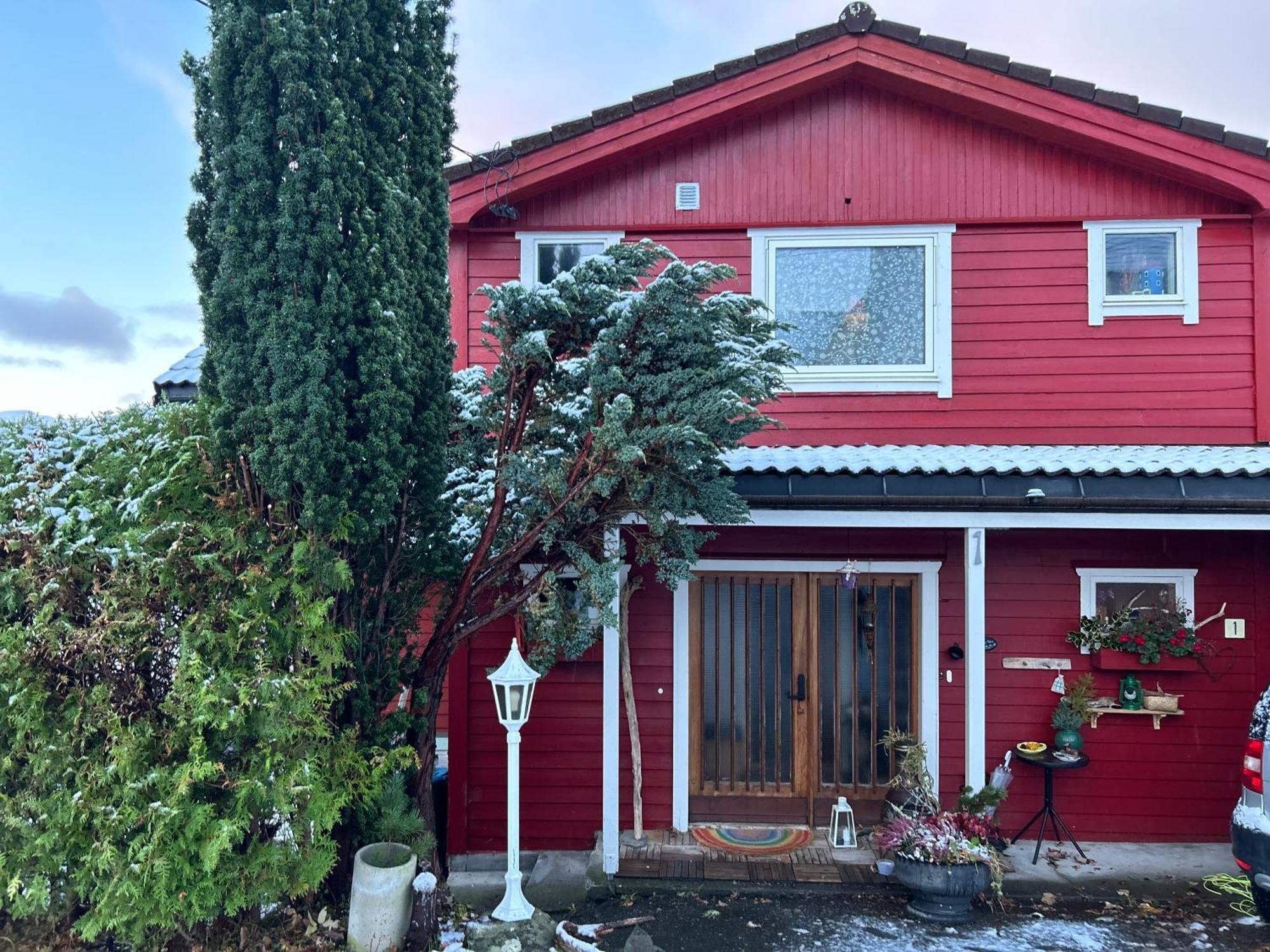 Bed and Breakfast Line Pa Hauane1 Volda Exterior foto
